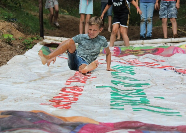 CREATOR: gd-jpeg v1.0 (using IJG JPEG v62), quality = 95